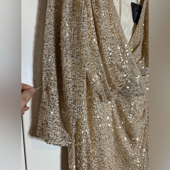 👗NWT! Mac Duggal Sequin 3/4 Sleeve Dress - Picture 9 of 10